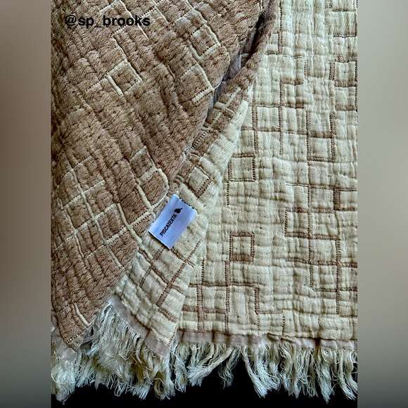 🎁Piscatextil Throw Blanket - Caramel Matrix Pattern - Picture 5 of 5